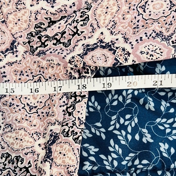 🌟DR2, Daniel Rainn, Gorgeous Free-Flowing Blouse in Soft Mauve & Gray, Small - Picture 16 of 16